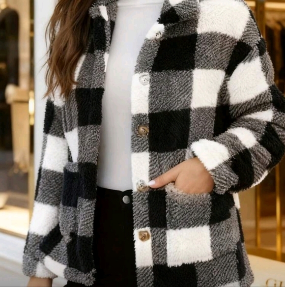 Blk and white xxL - Picture 2 of 4